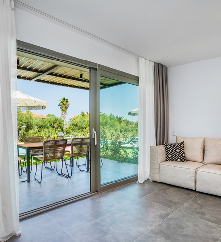 Dionisos Luxury Villas