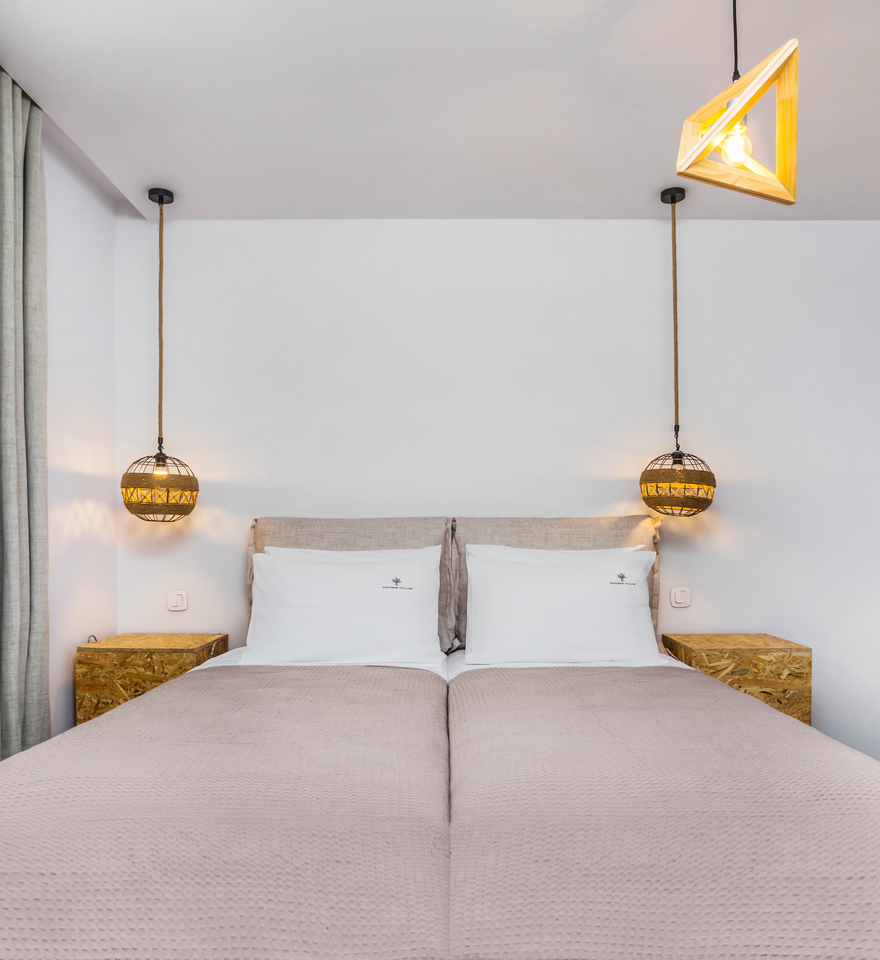 Dionisos Luxury Villas