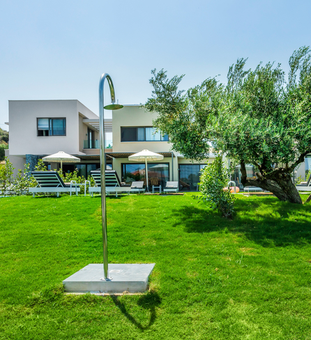Dionisos Luxury Villas