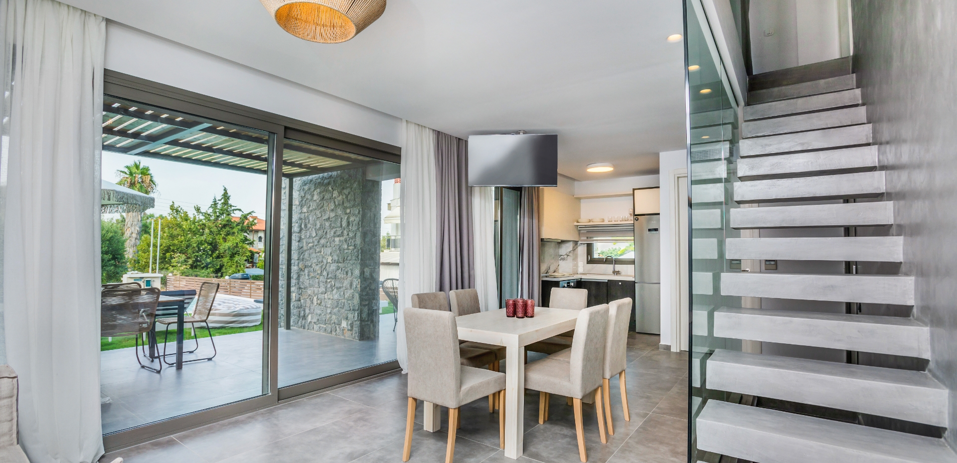 Dionisos Luxury Villas